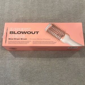 Insert Name Here blowout brush